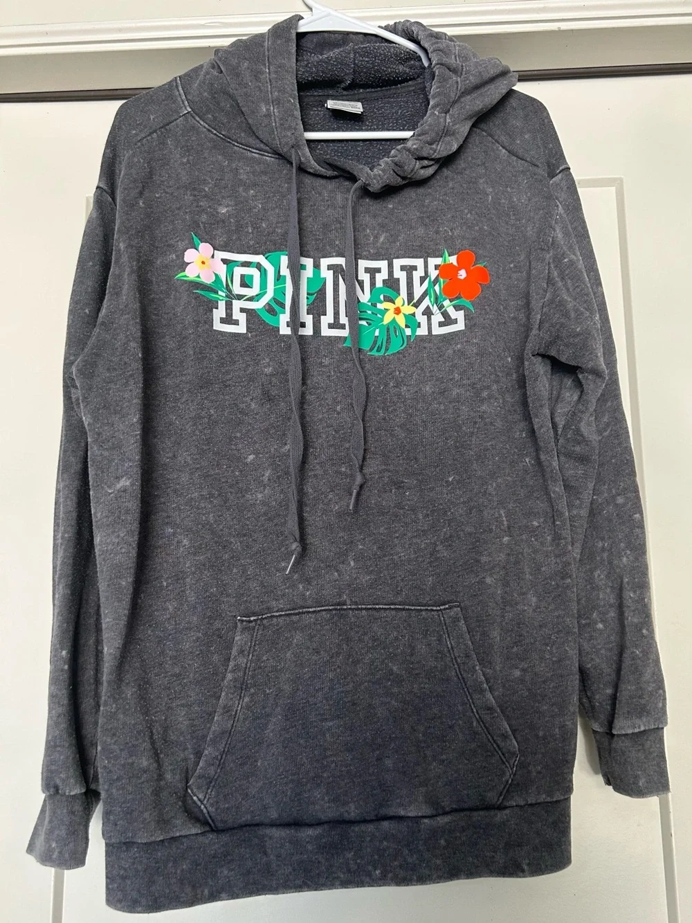 PINK Victoria's Secret Charcoal Sweatshirt & Joggers with Floral Logo - Picture 3 of 5
